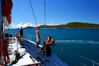 QLD-Whitsundays-sailing-2-200-PermissionAdvTours